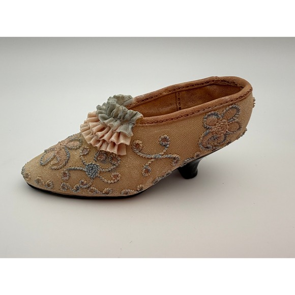 Other - Miniature‎ Decorative Shoe Figurine Floral Embroidery Ruffled Ribbon Peach Tan